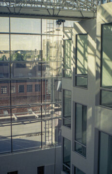 Photo information:
Film manufacturer: Kodak.
Film name: Ultramax.
Alias: .