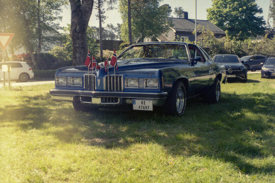 Photo information:
Film manufacturer: Kodak.
Film name: Ultramax.
Alias: .